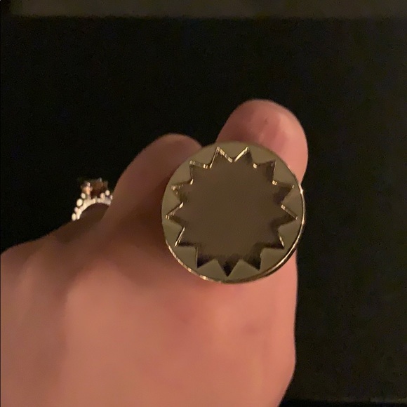 House of Harlow ring - Picture 2 of 4